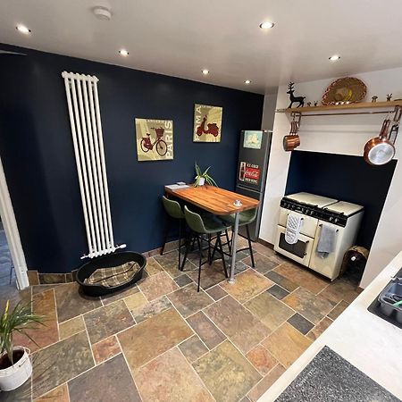 Wolf Hollow, Sleeps 4 Plus 2, Buxton Town Centre Екстер'єр фото